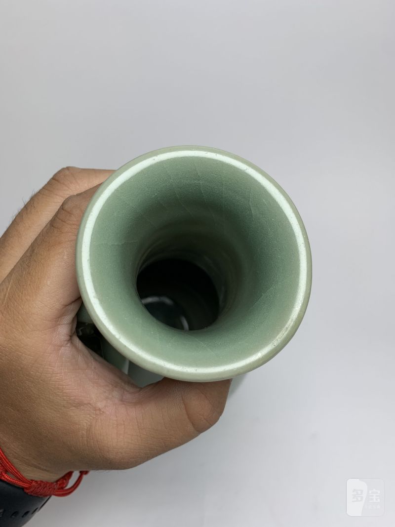 元 龙泉青釉双活环耳瓶一对 - 图13